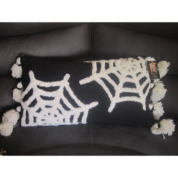 Cynthia Rowley Curious Halloween ~ Chenille ~ Spider Webs Pillow w Tassels B&W - Picture 1 of 10